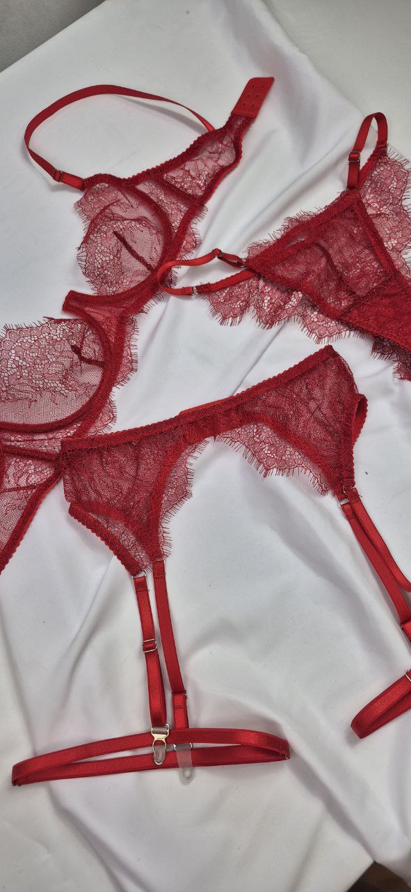 Biustonosz & Majtki „Elegant red”